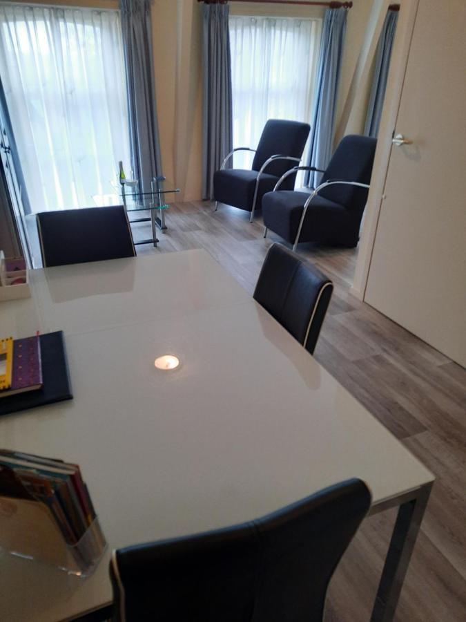 Logement 'De Witte Klok' Oude Bildtzijl ภายนอก รูปภาพ