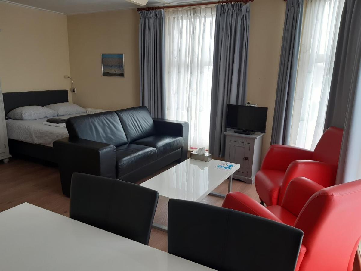 Logement 'De Witte Klok' Oude Bildtzijl ภายนอก รูปภาพ